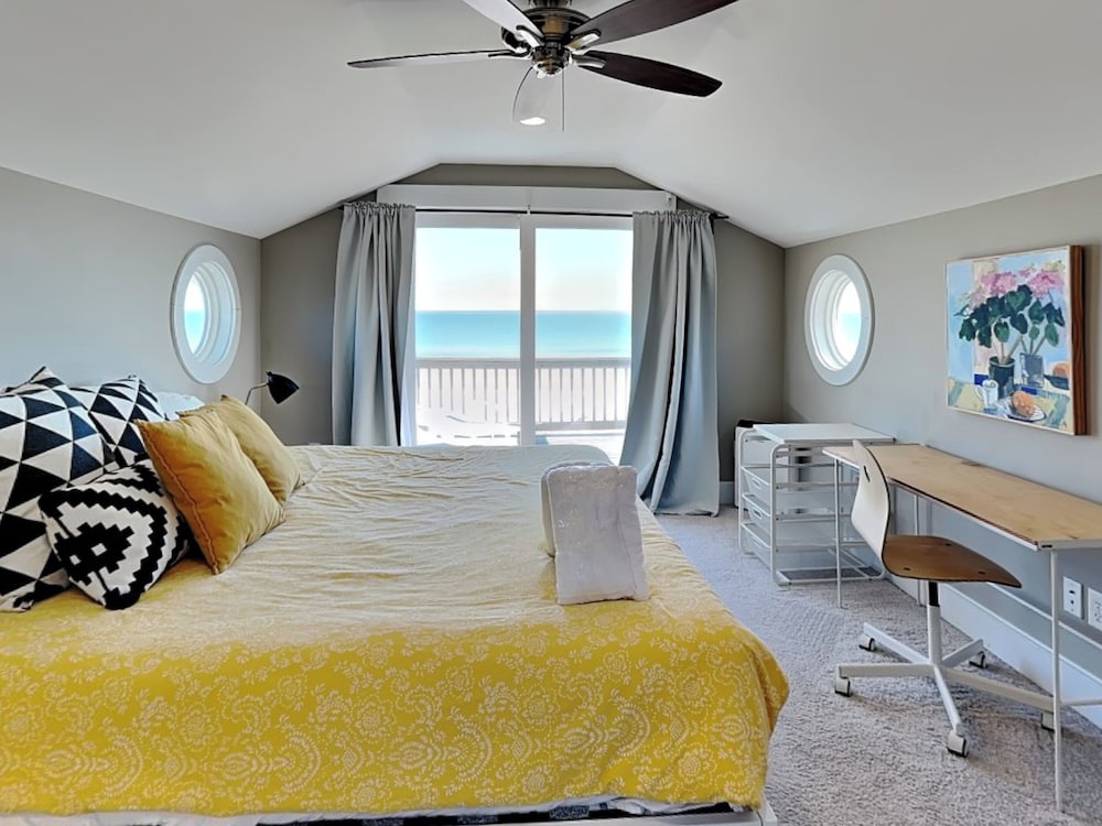 Next to Sea Gallery by Topsail Realty