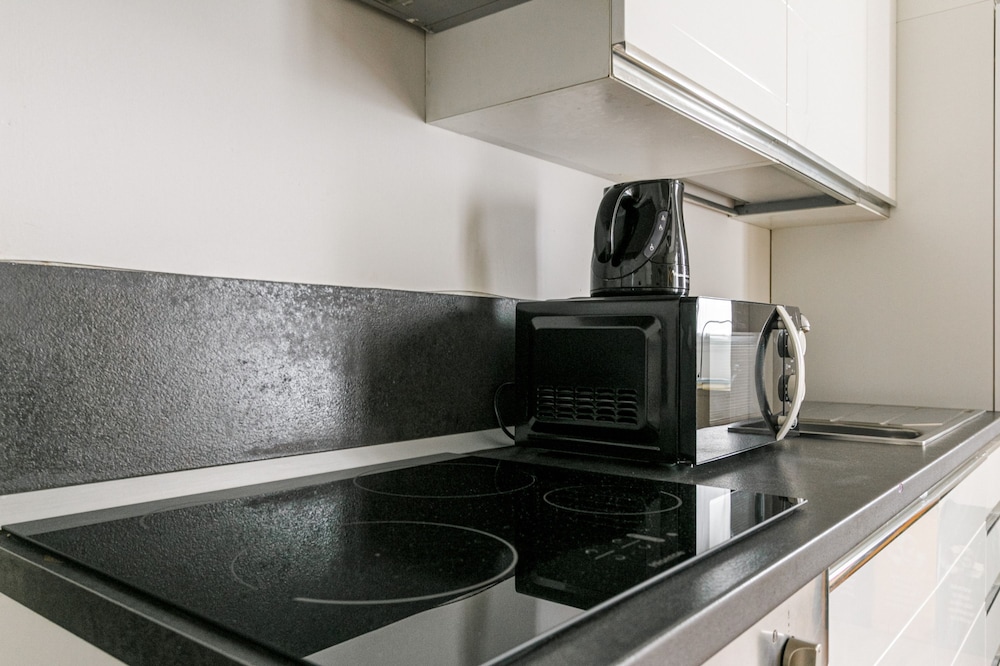 Candiani Building - Elegant 2-level Apartment With 3 Bedrooms