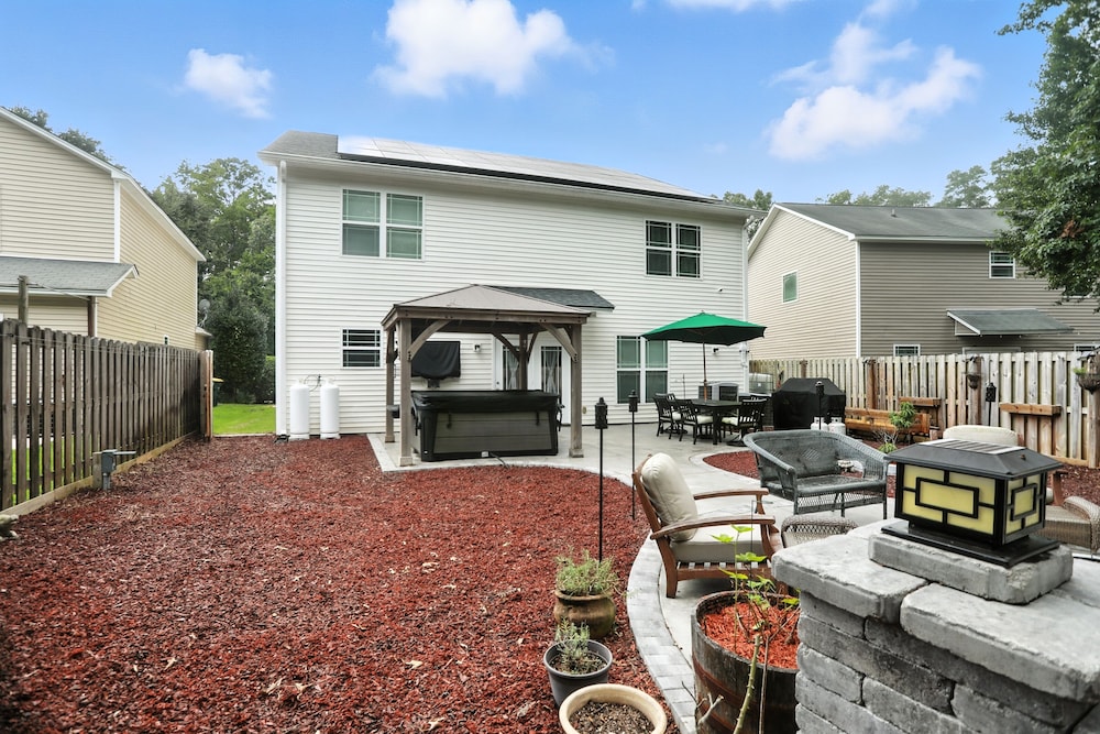 Lowcountry Luxury Near Palmetto Bluff 4 Bedroom Home