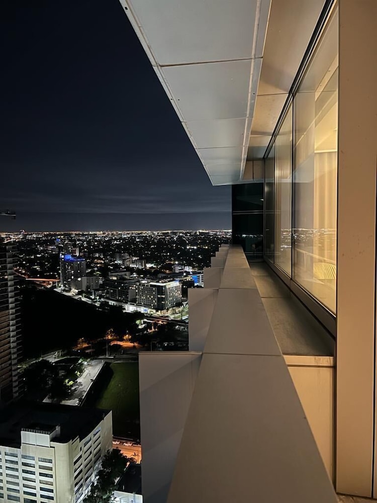Lux Arch Studios at Brickell