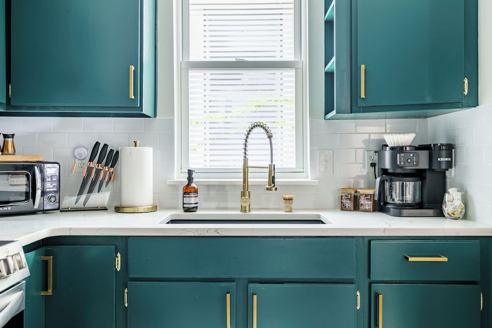 Jungle House Boutique Suites – Short North & Convention Center