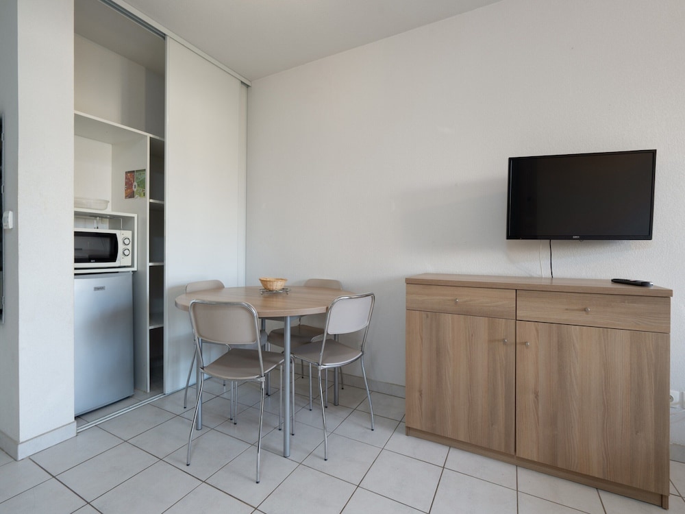 Apartment in Le Grau-du-roi for Family