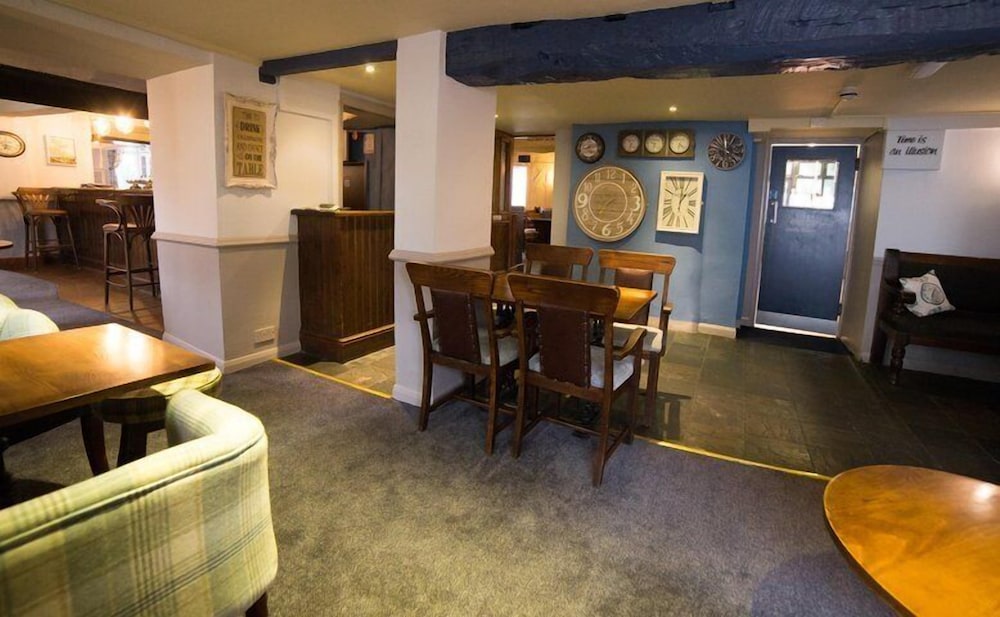 The Bluebell Inn and Lodge