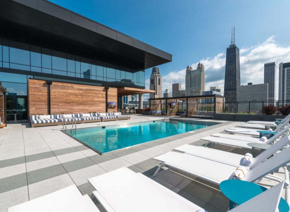 Exclusive Gold Coast 2BR Balcony Walkable