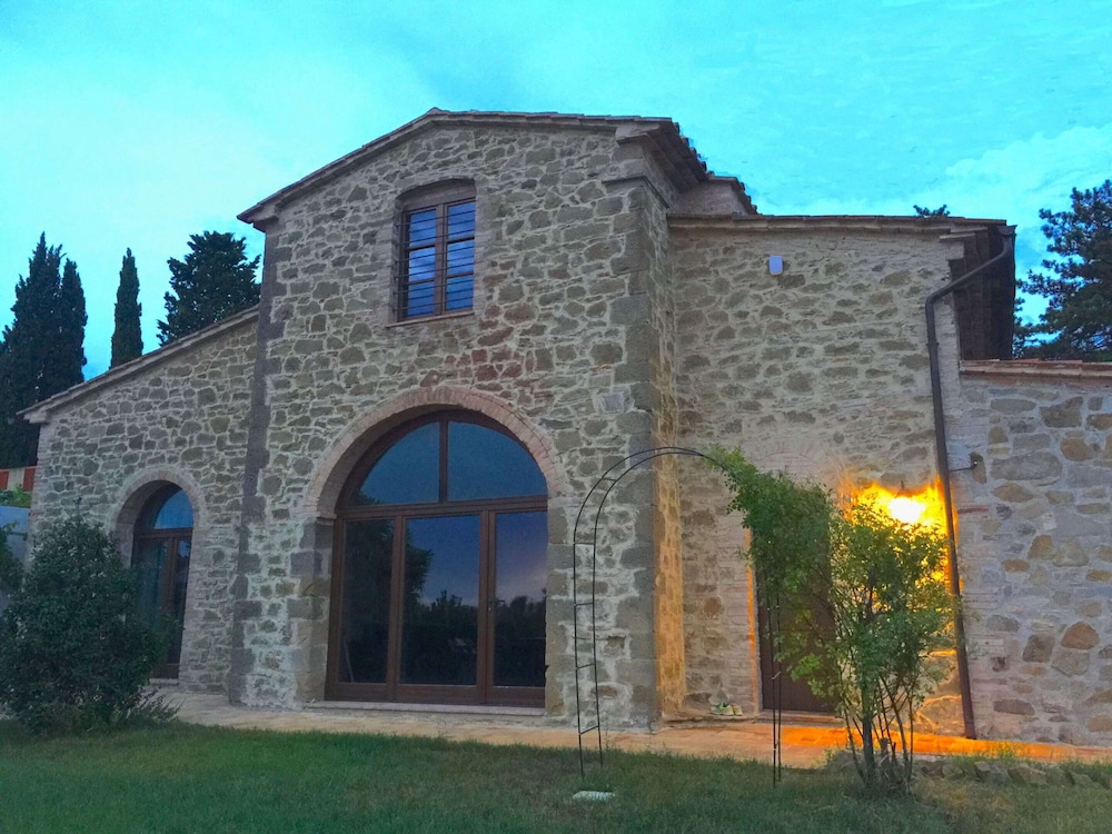 Villa in Cortona With Private Pool view 4