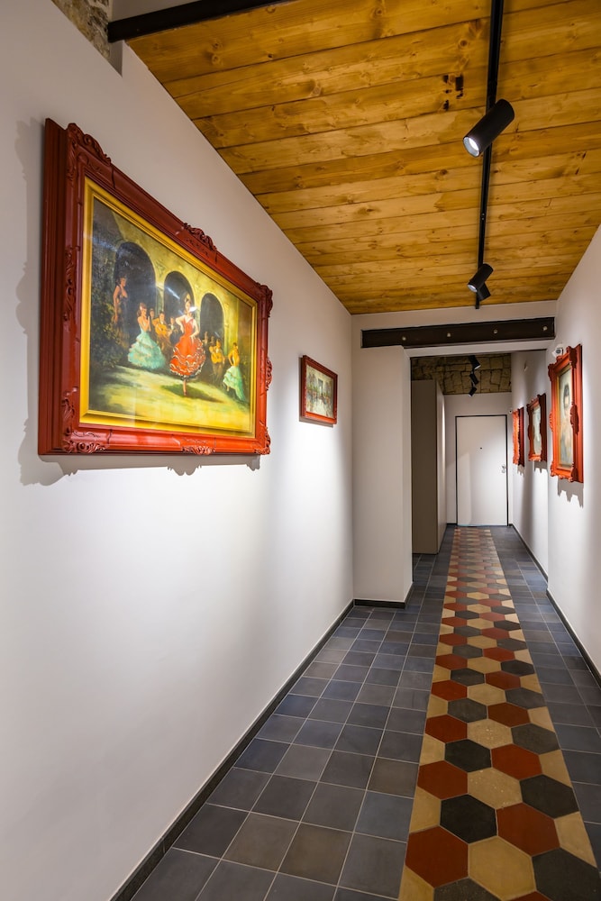 La Pinacoteca - G Gigante