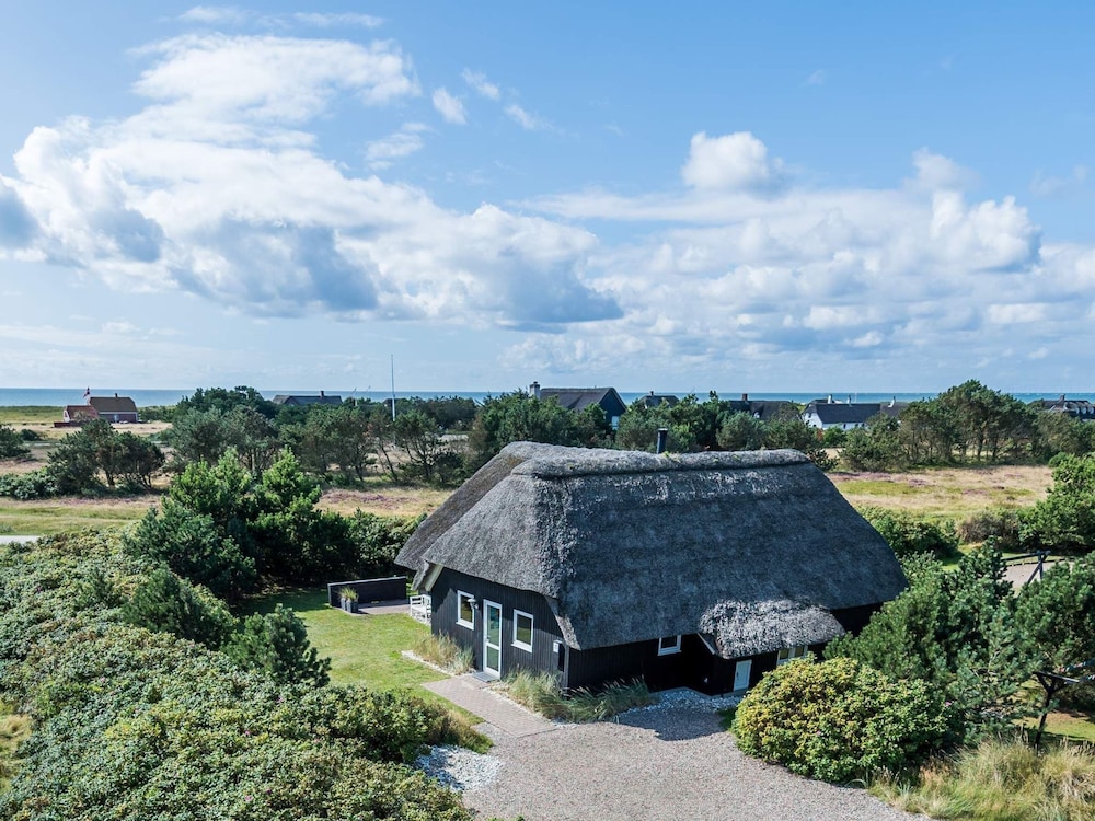 8 Person Holiday Home in Blavand