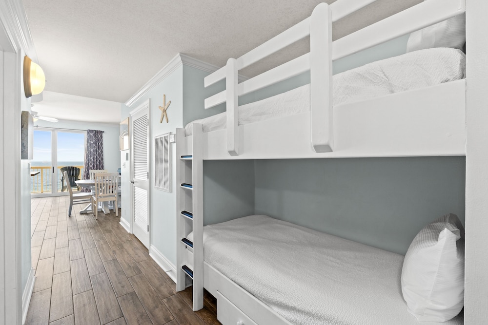 Calypso Beach Resort by Panhandle Getaways