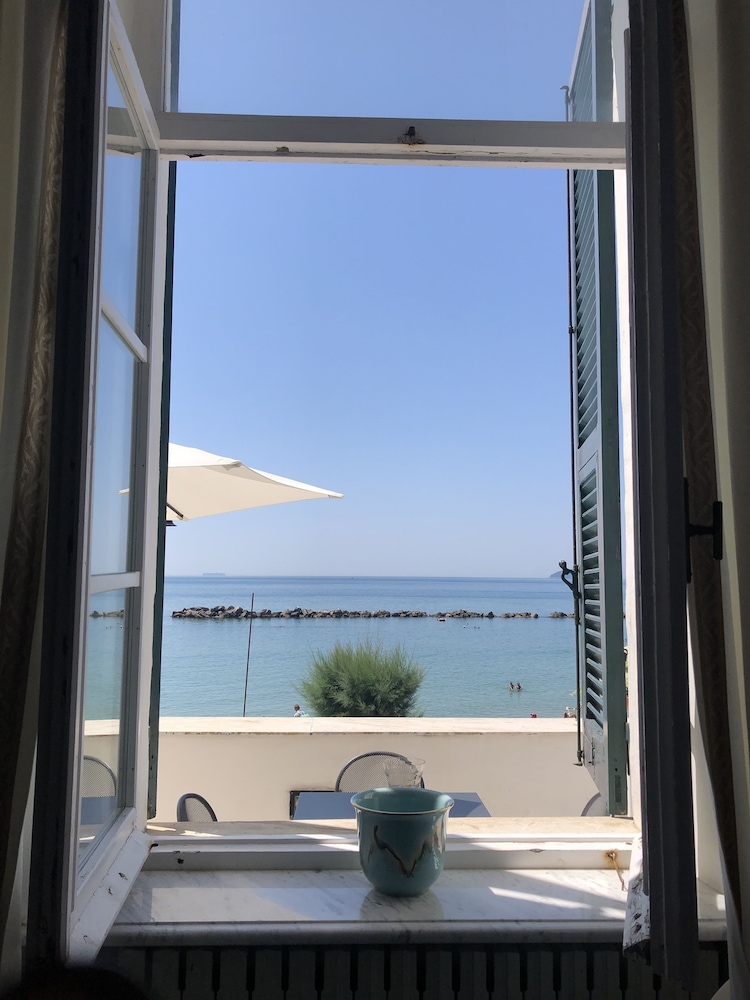 Villa Shelley Boutique Hotel