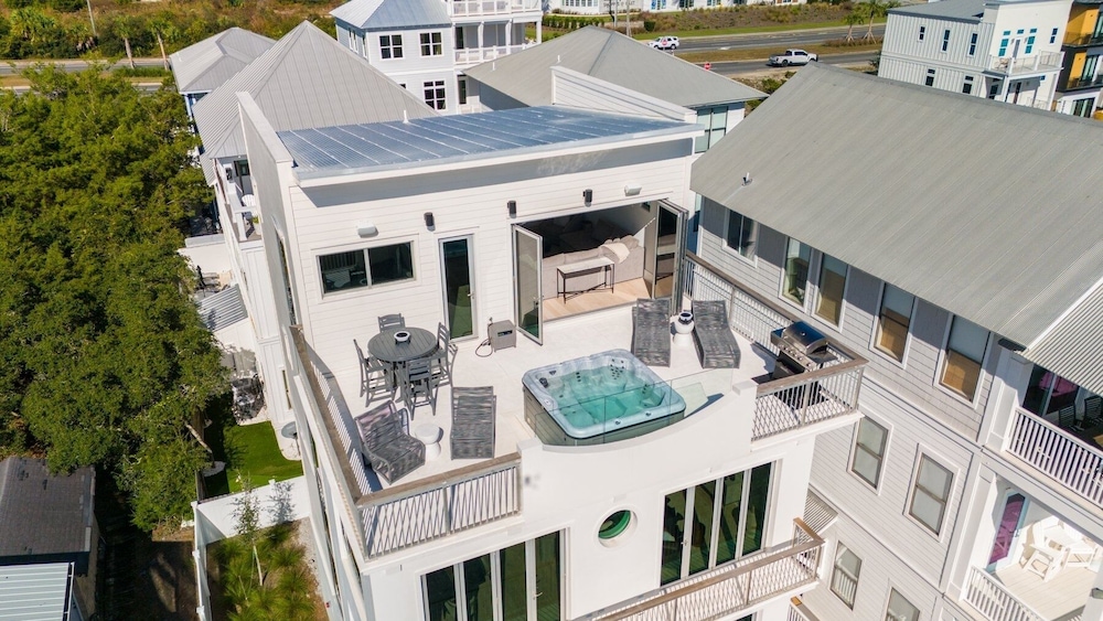 Ocean Breeze 5 Bedroom Home
