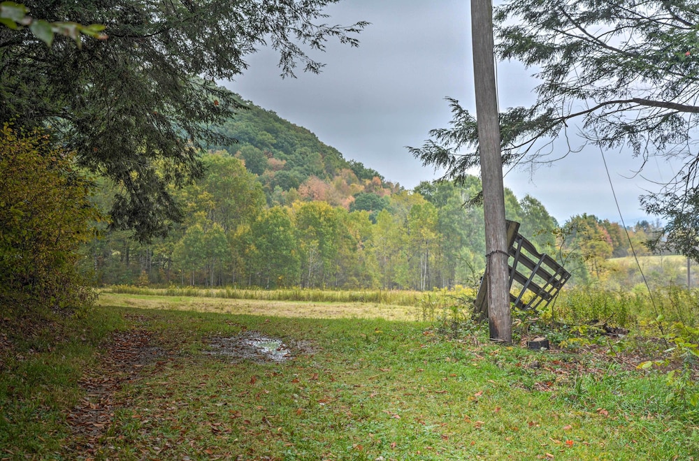 Great Valley Home w/ On-site Pond, 7 Mi to Skiing! view 5