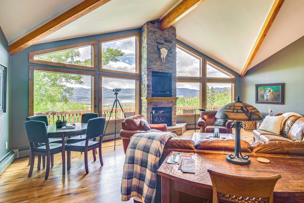 Private 5 Acres w/ Mtn Views: Park County Cabin!