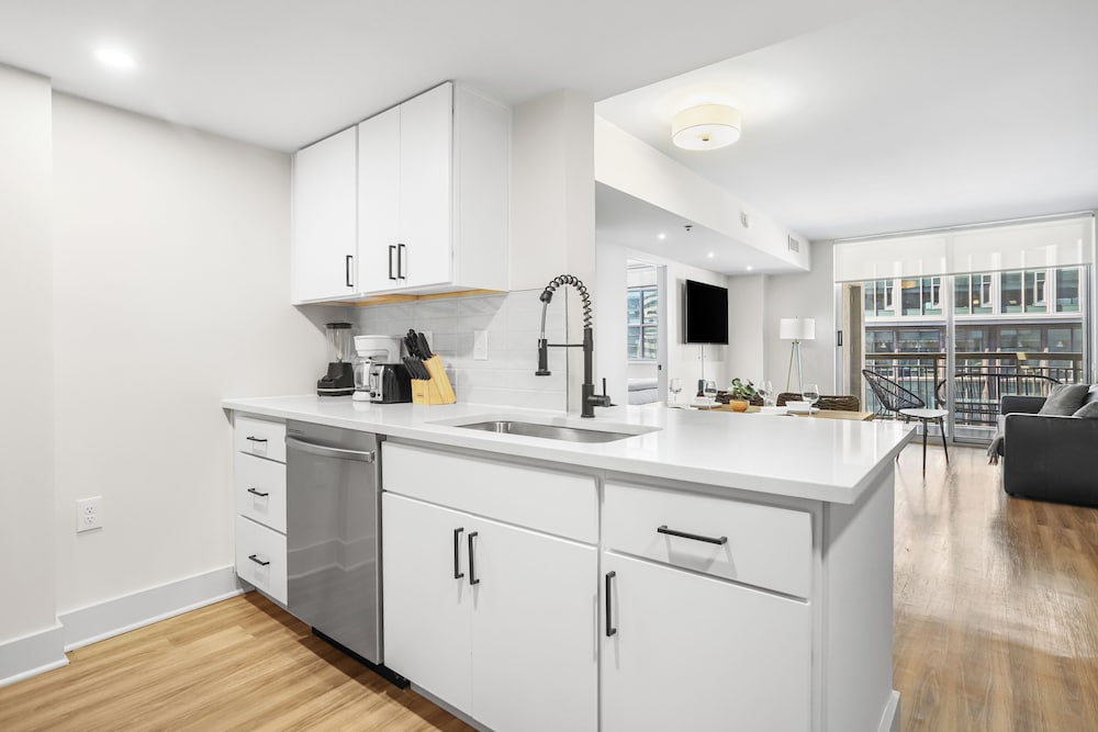 Well Appointed Apartments W Full Comfort