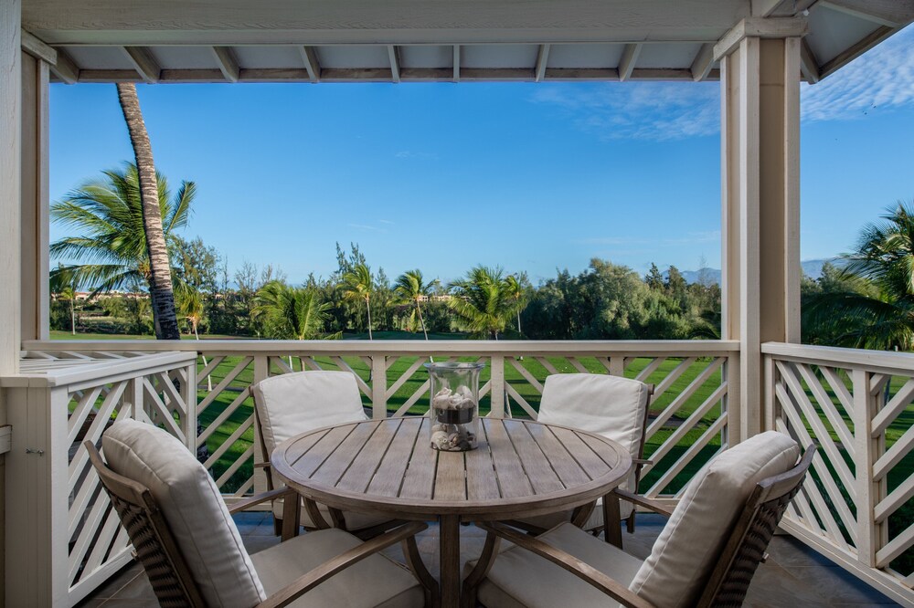 Tropical Top-floor Getaway - Fairway Villas G32 w/ Loft & Views