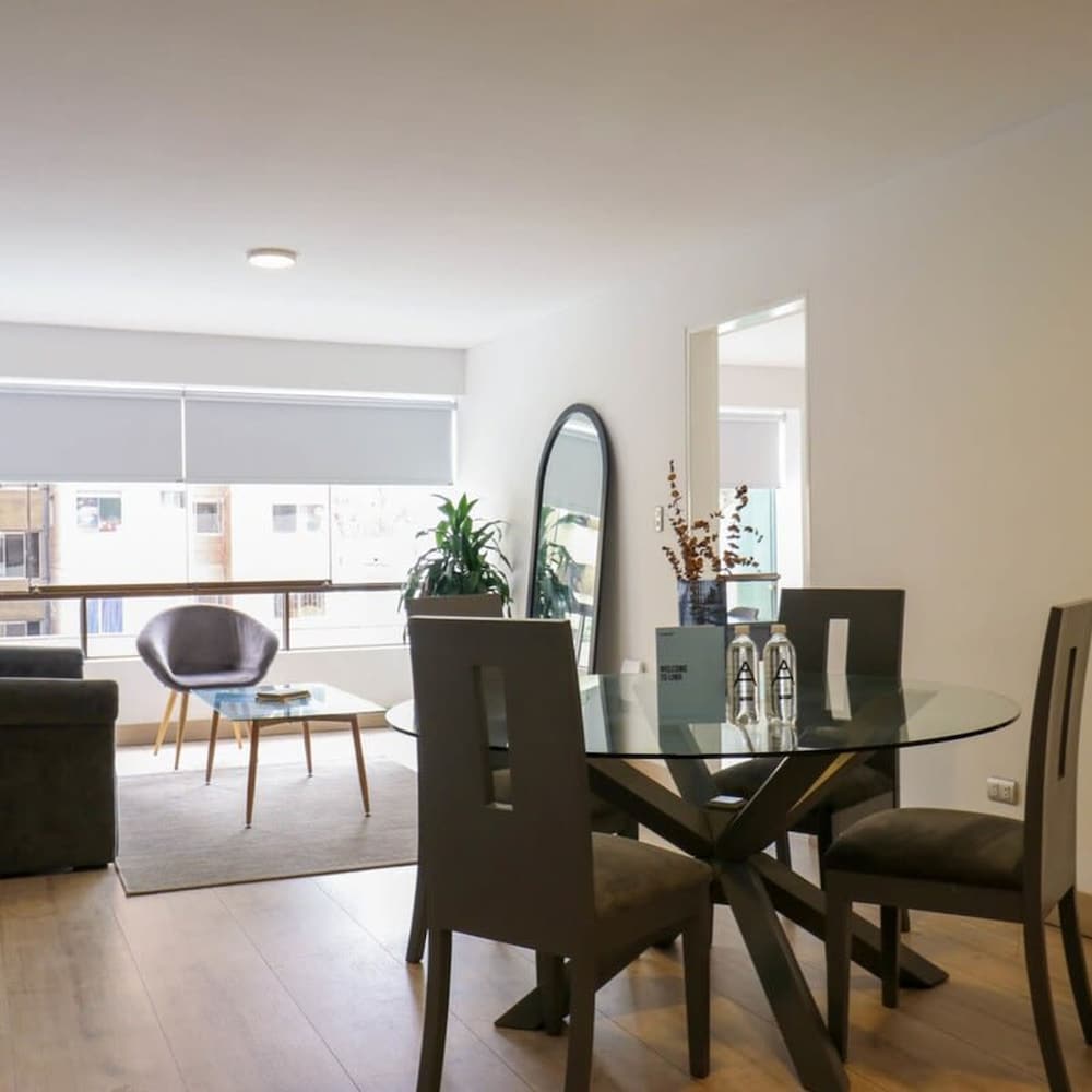 w Stylish 1BR w AC in the Heart of Miraflores view 3
