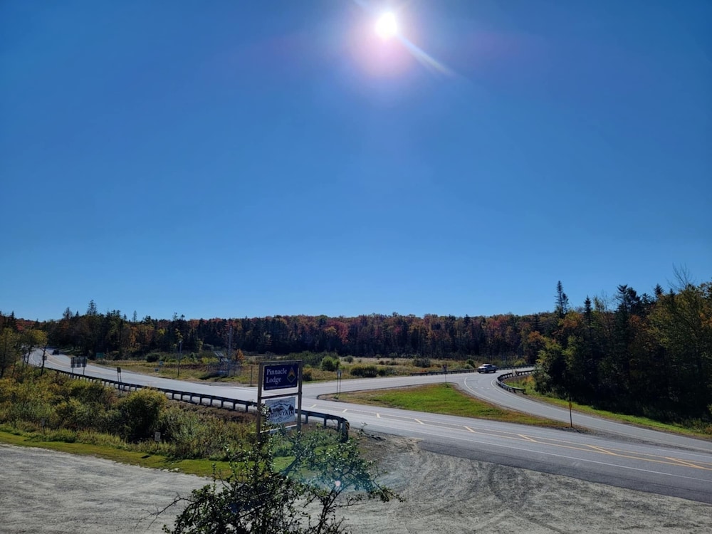 Pinnacle Lodge