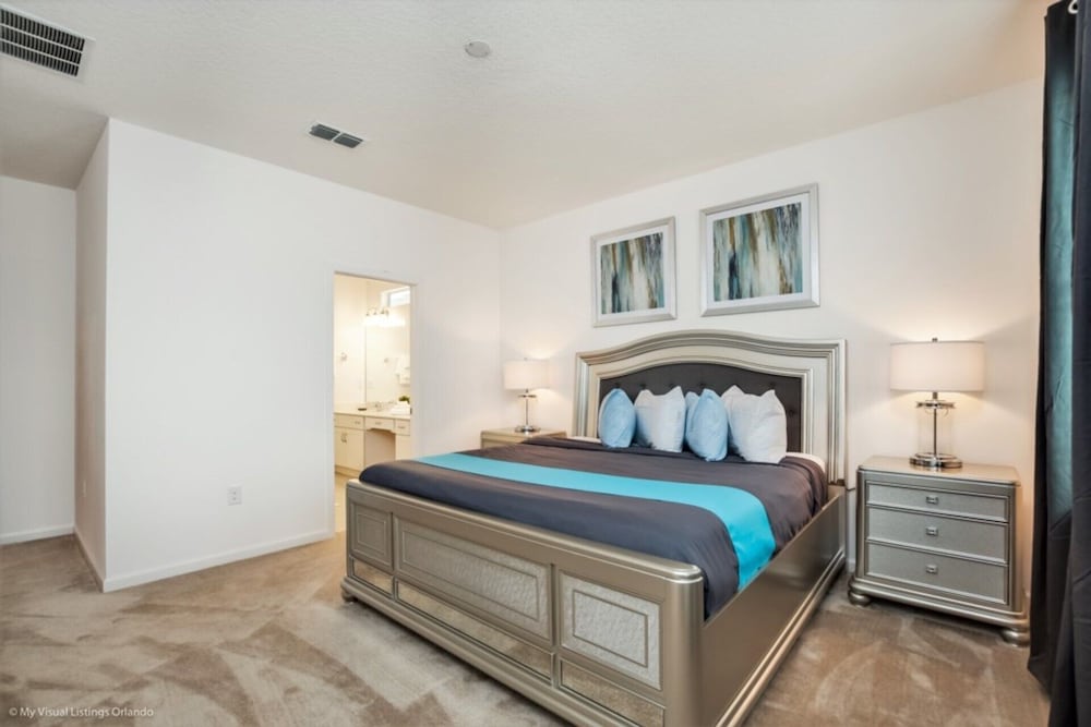 Beautiful Villa With Private Pool, Close to Disney, Orlando Villa 2657 - Image 5