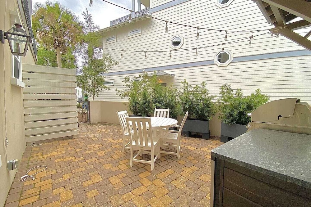 Totally Beachin by Avantstay Sleeps 18 Seacrest Beach
