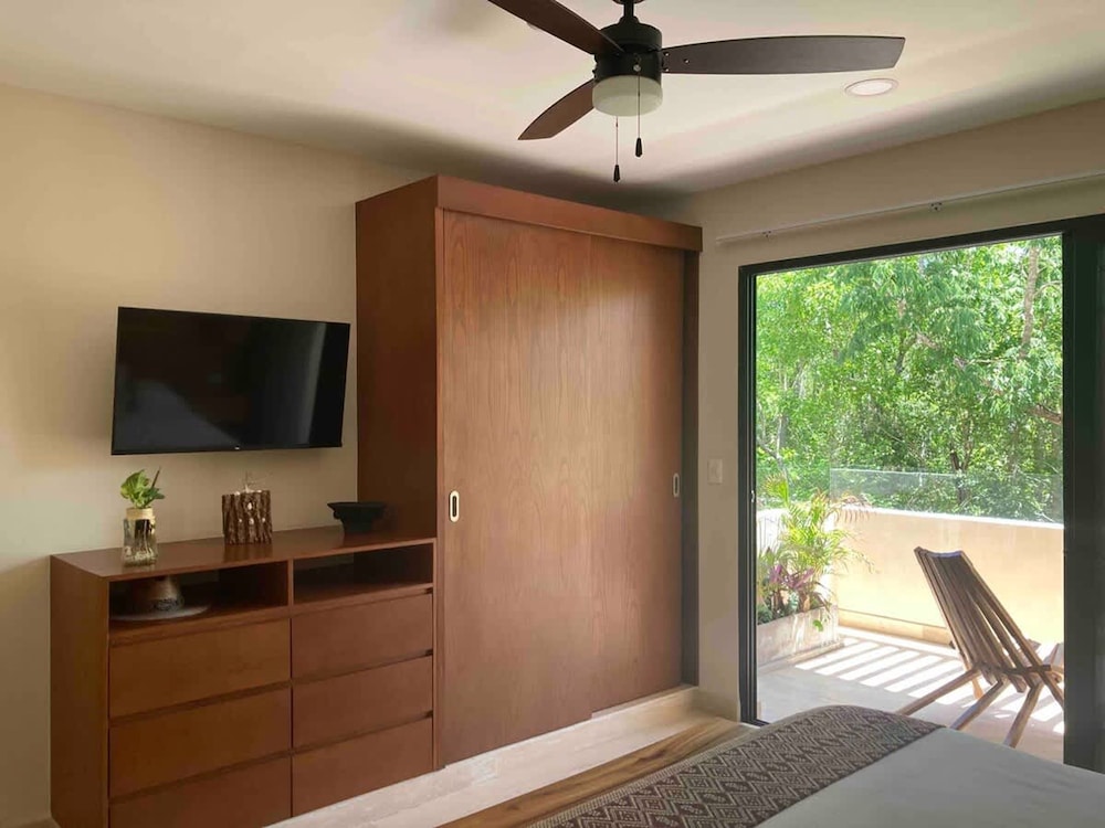 Stunning 2 Bedroom Apartment at Condo With Best Tulum Infinity and Jacuzzi by Waves Management