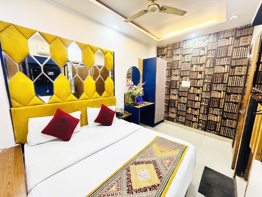 Staybook Hotel Jai Balaji New Delhi Railway Station