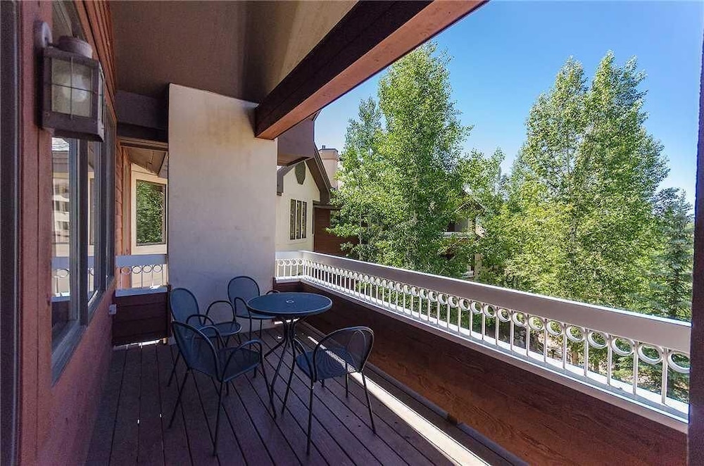 3308 Champagne Lodge, Trappeur's Crossing Apartment 3