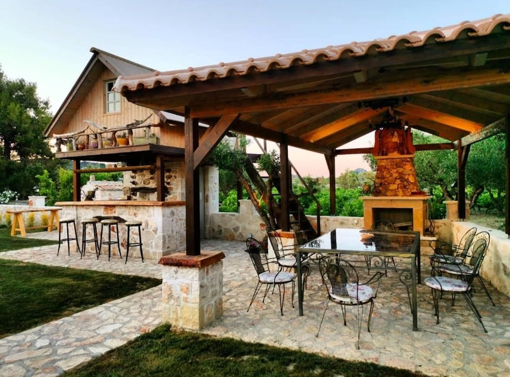 Agro Art Boutique & Luxury Villas