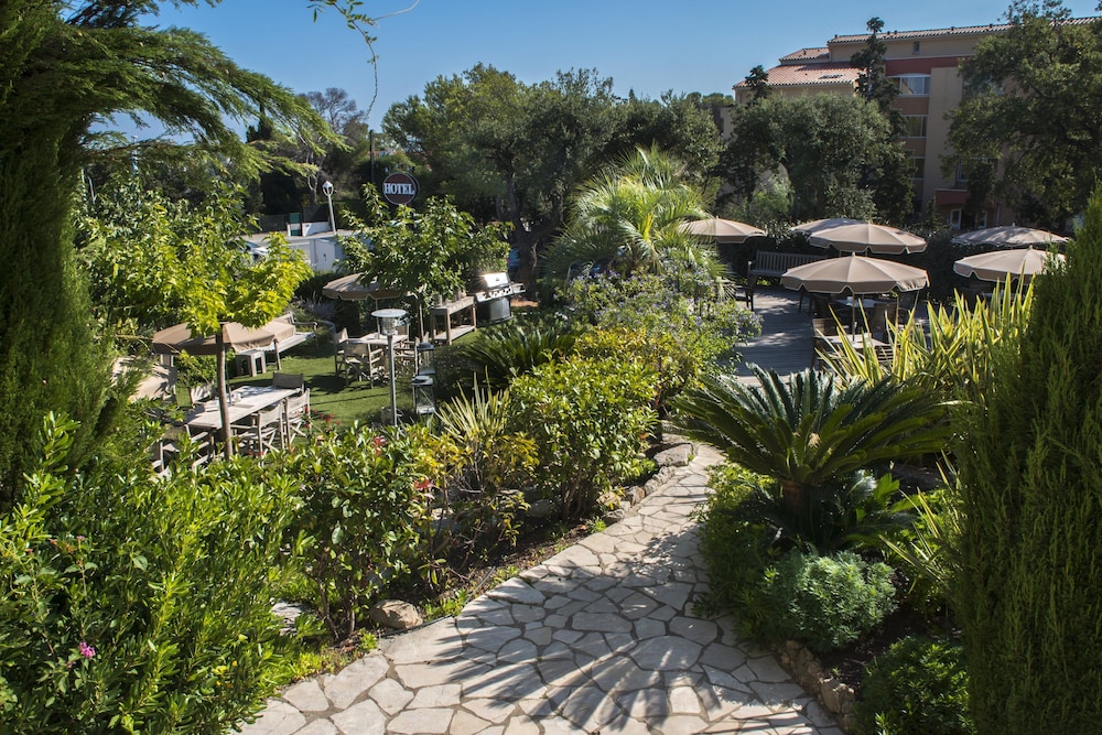 Frejus Vacations - Van der Valk Hotel Le Catalogne - Property Image 5