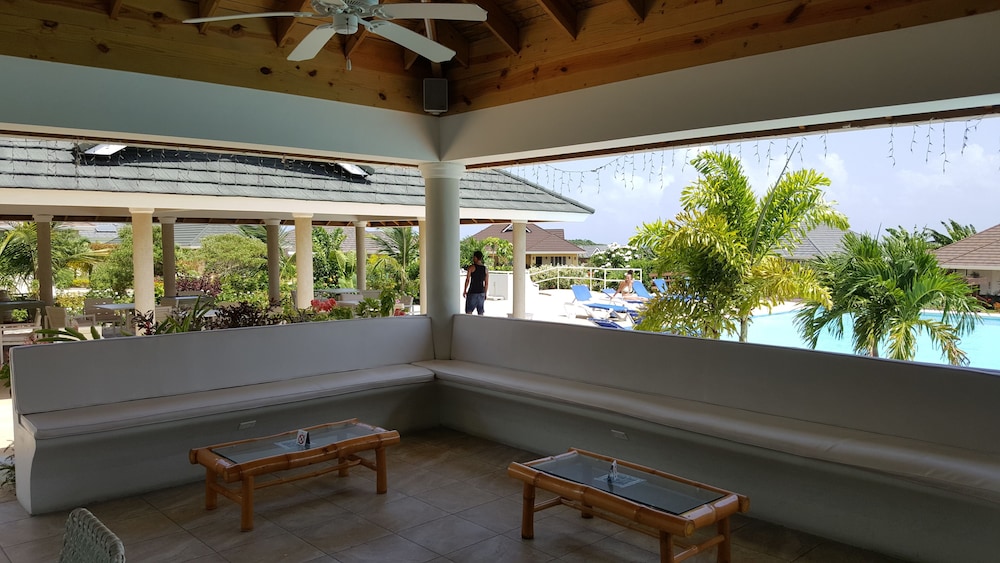 Ocho Rios Villa at Coolshade XI — photo 2