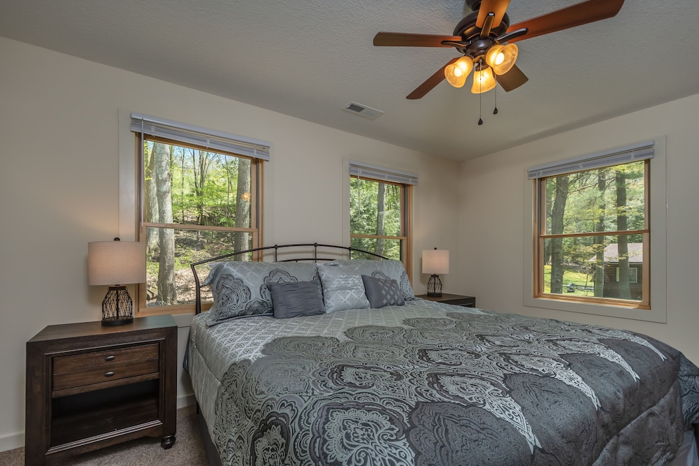 Whistling Oaks view 4