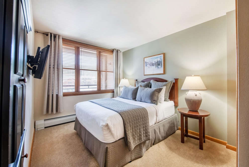 Two Bedroom Condos at Zephyr Mountain Lodge - Winter Park CO