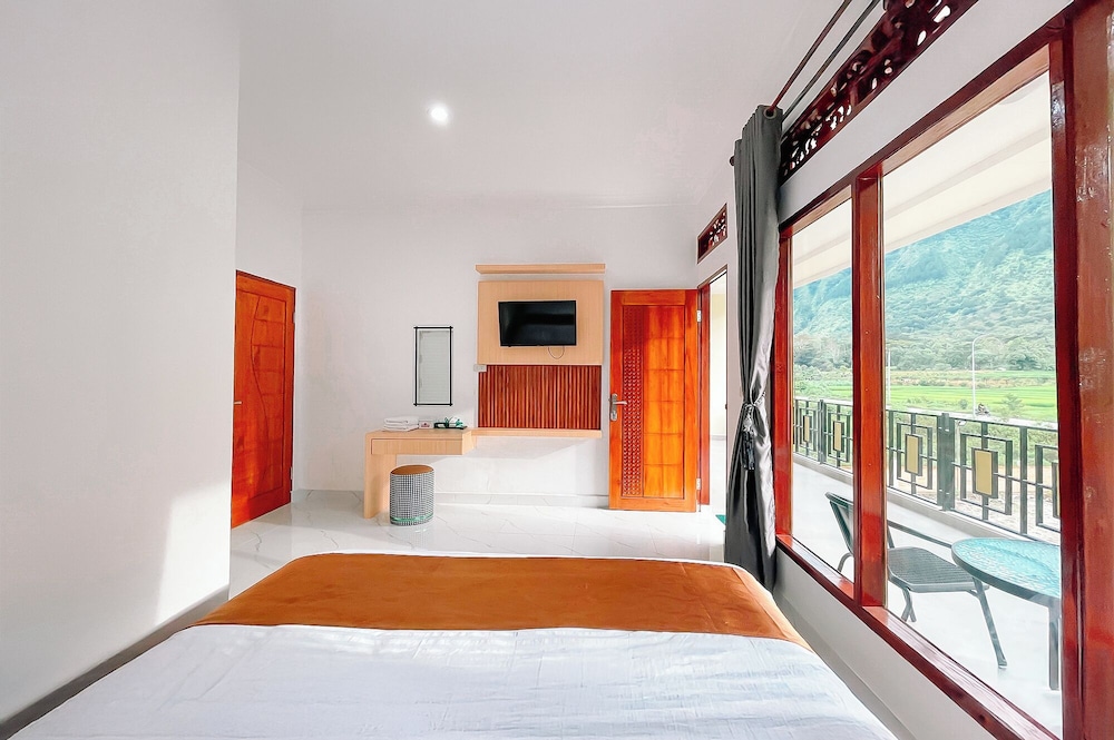 Simangande View & Resto By Helocus