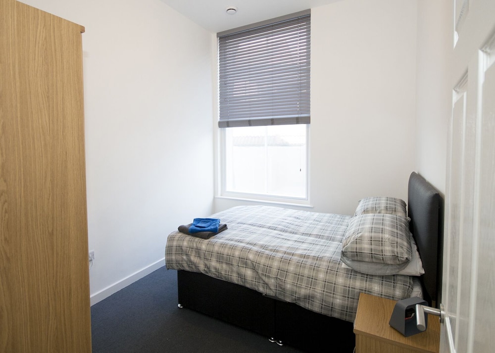 Pretty Properties Grange House Apartment 5 view 2