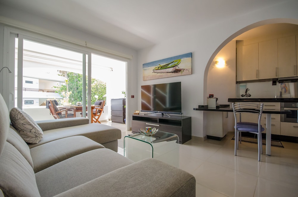 Holiday Apartment Domenico Near the San Agustin Beach photo 1