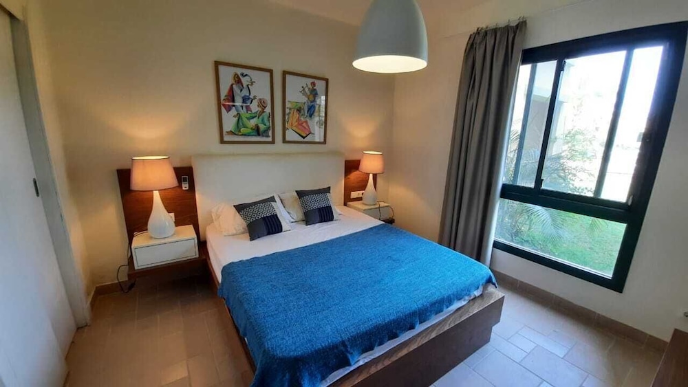 Marassi North Coast 3 bedroom with garden view 3