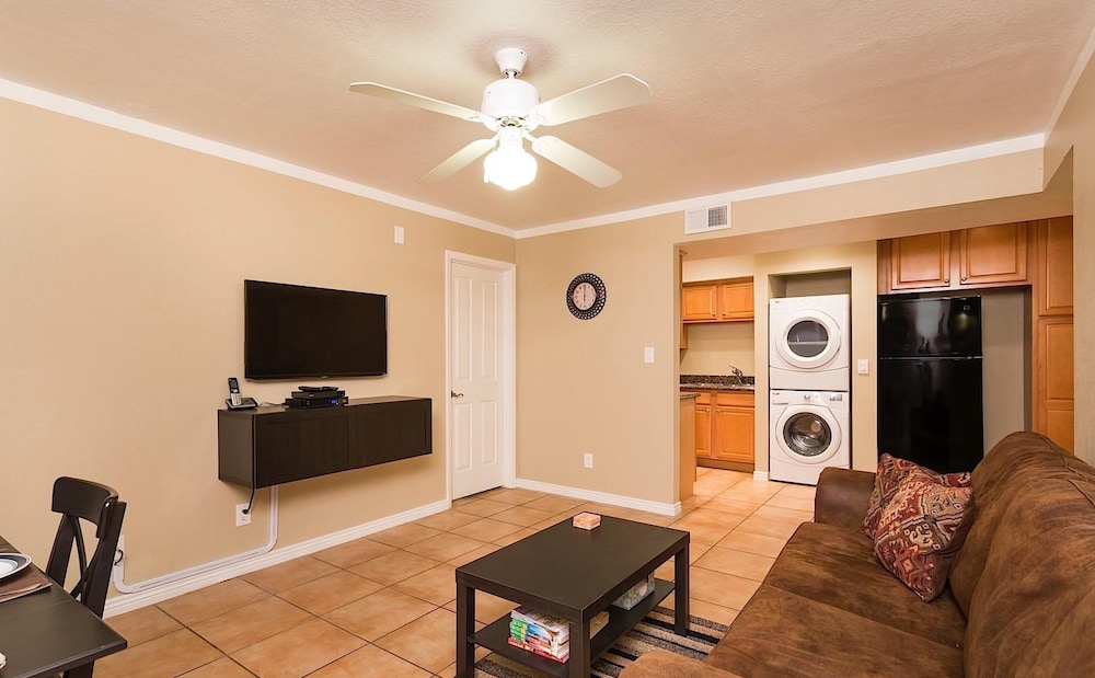 Just Darling By Signature Vacation Rentals