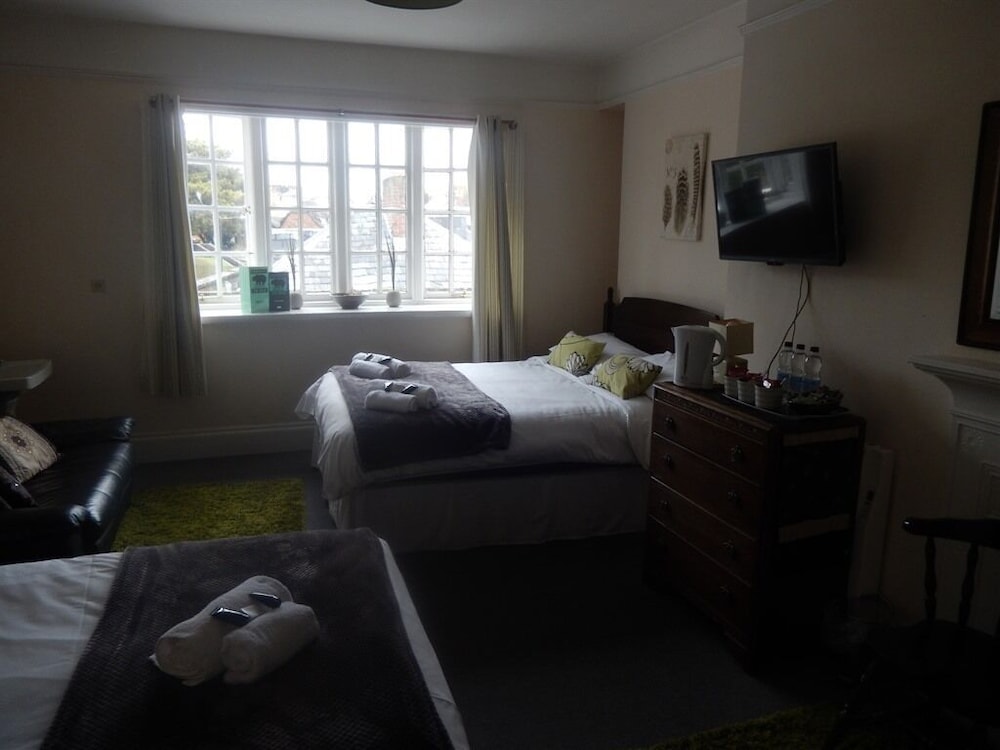 Marlborough Vacations - The Bear Marlborough - Property Image 43