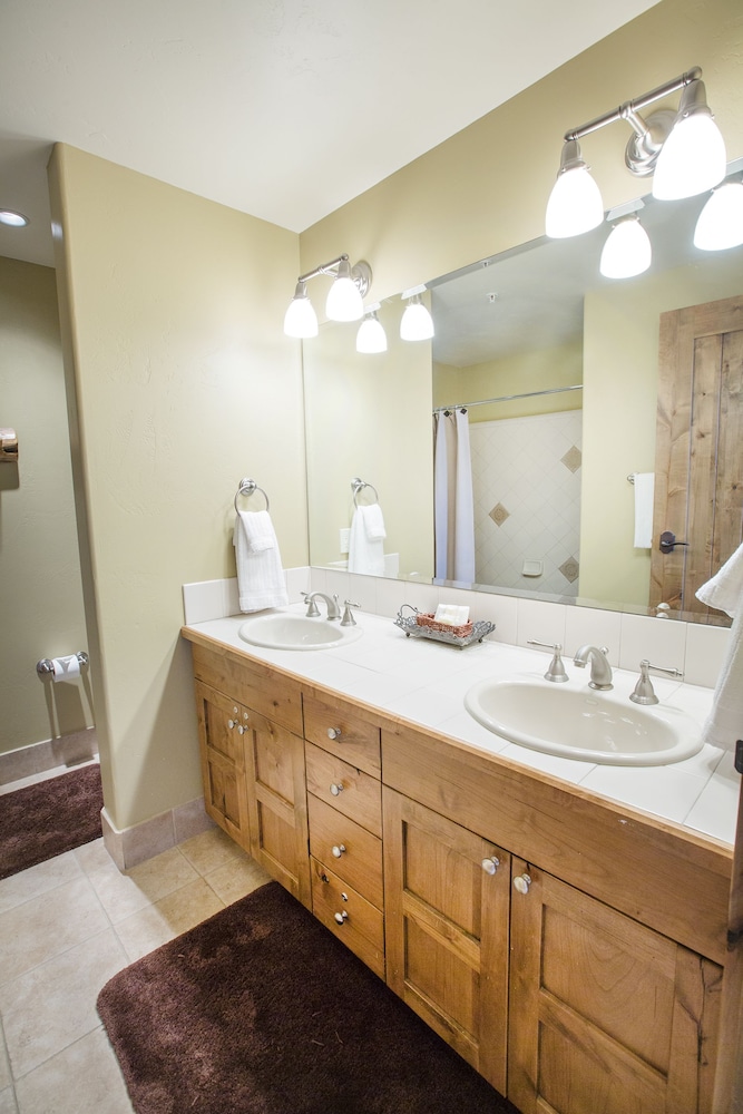 WestWall Lodge - Property Image 122