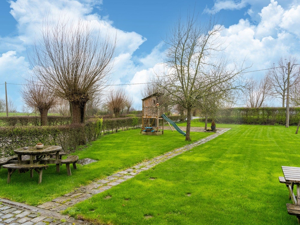 Comfortable Home for a Group With a Large Garden