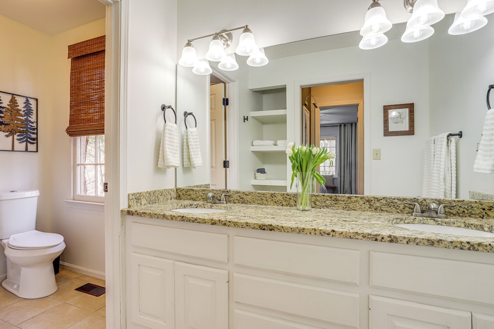 Serenity Now: Big Canoe Mountain Home!