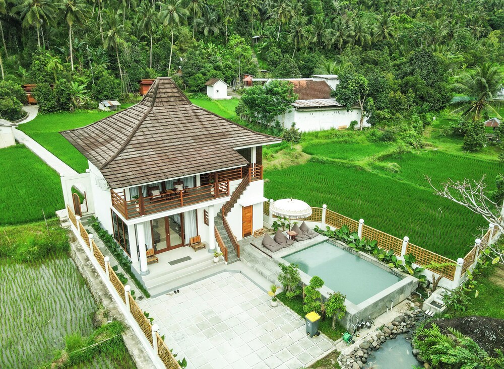 Semu Villa