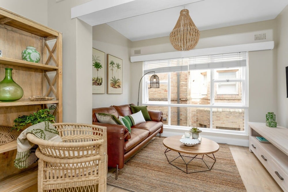 Spacious 2-bed Apartment in the Heart of Manly