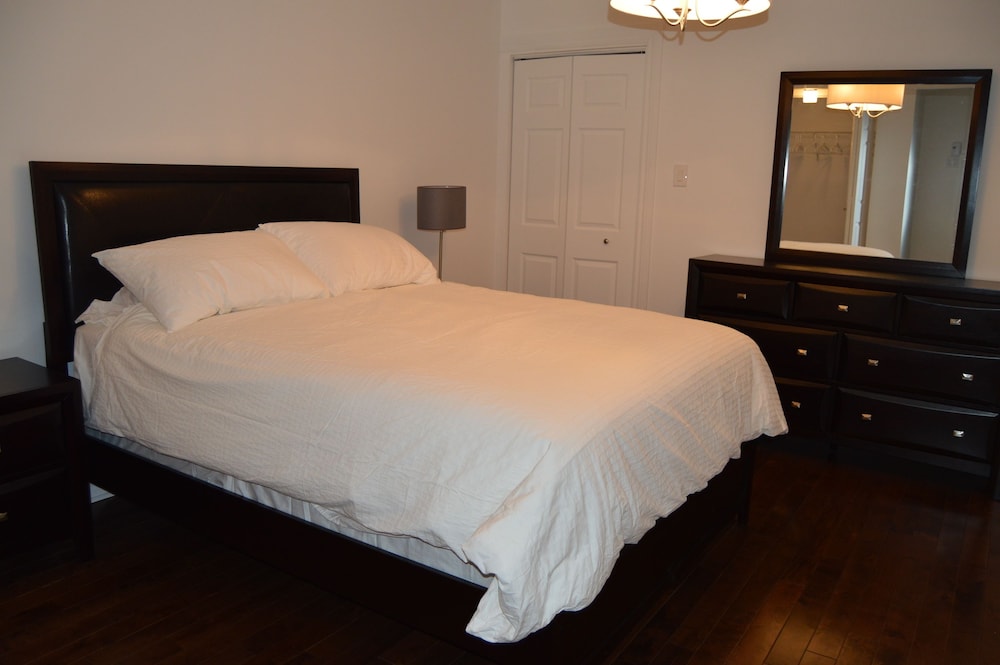 The Rock apartment - mtlFlats - Image 4