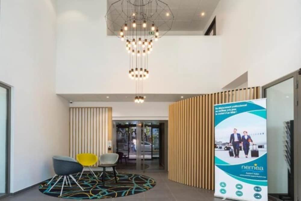 Nemea Appart Hotel So Cloud Lyon Part Dieu - Image 5