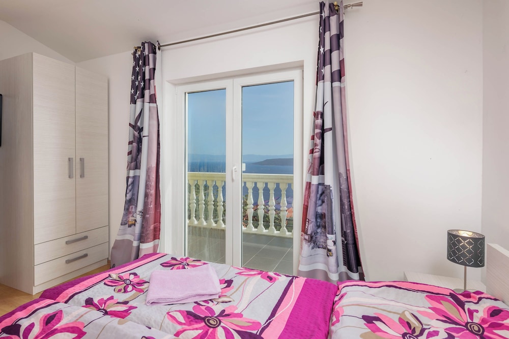 Seaview House Helena