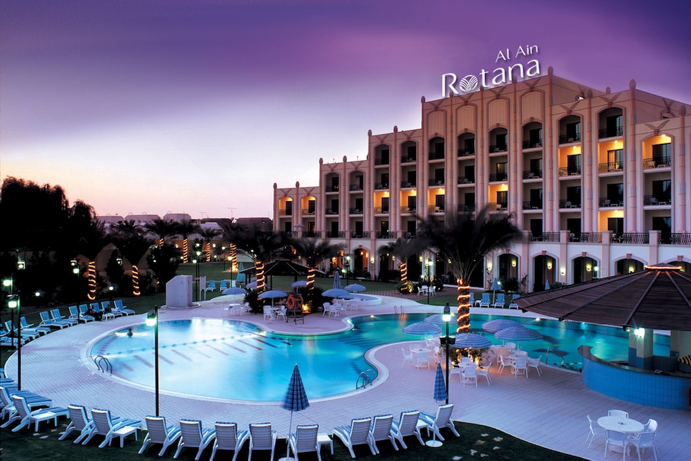 Hotel Al Ain Rotana - Image 1