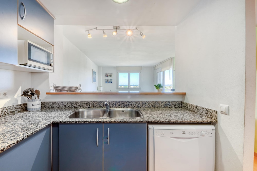Apartment in Roses Near Santa Margarita Beach