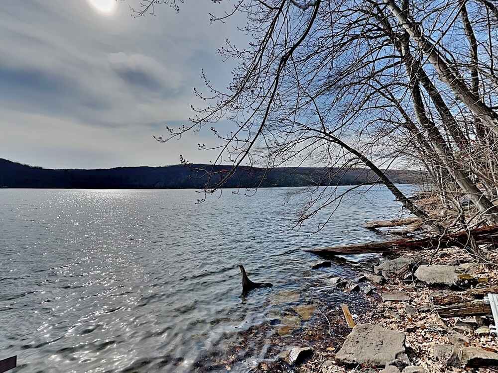 A Lakefront Paradise by Taylor Made Deep Creek