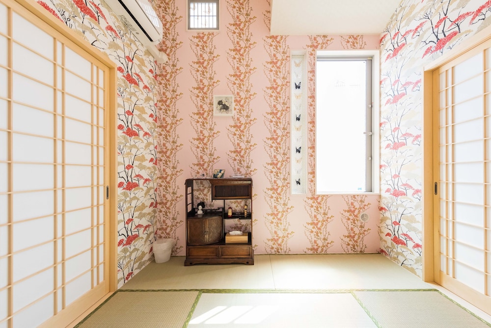 Papillon Paradis Nishi-Shinjuku