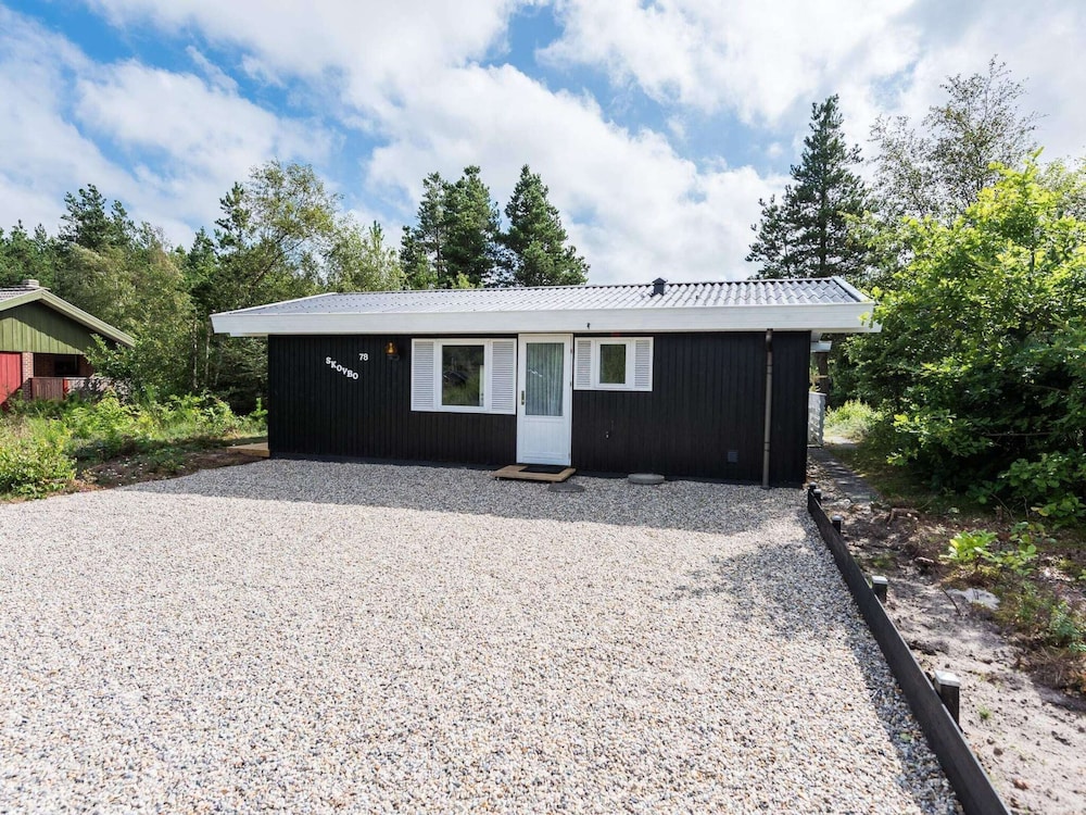 6 Person Holiday Home in Norre Nebel