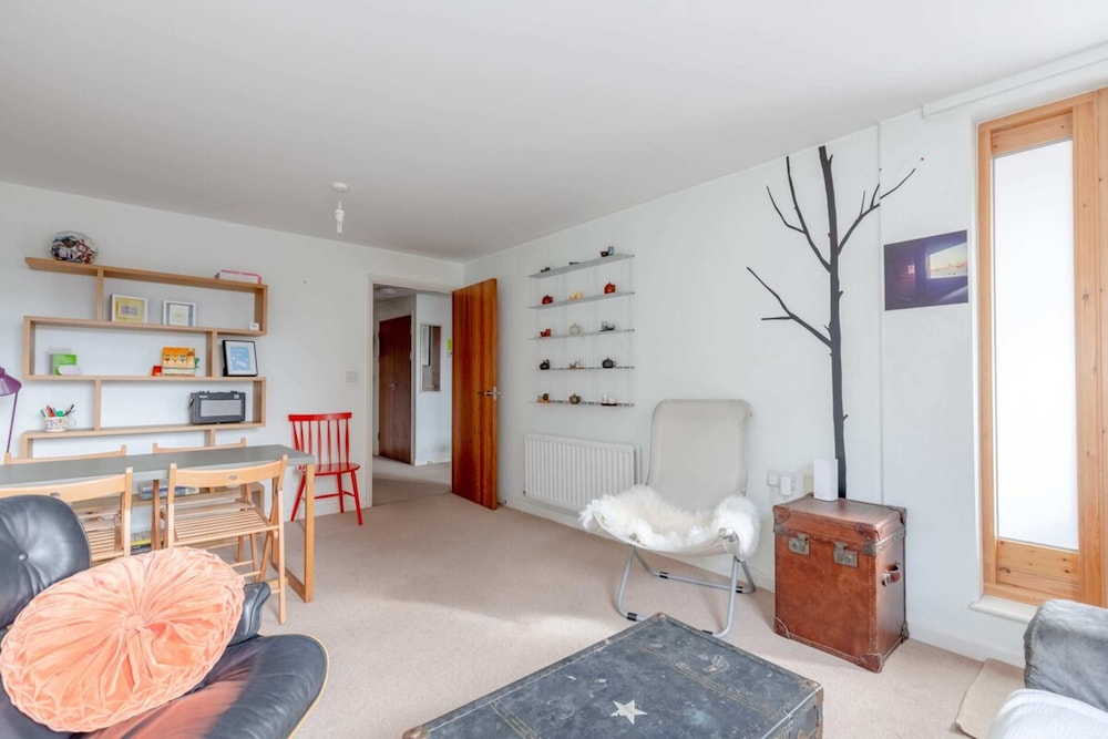 Warm & Inviting 1bedroom Flat With Patio, Camden Town!